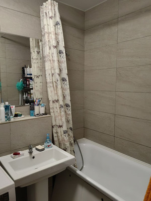 Продам трехкомнатную (3-комн.) квартиру, Куприна пр-кт, 32к2, Сосенское п