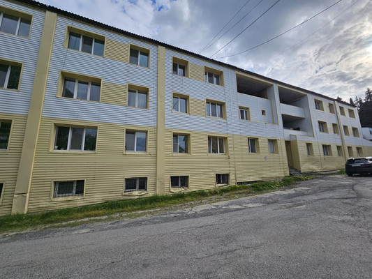 Продам двухкомнатную (2-комн.) квартиру, Парковая ул, 92ка, Ханты-Мансийск г