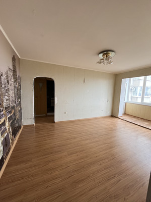 Продам трехкомнатную (3-комн.) квартиру, Черникова ул, 22, Волгодонск г