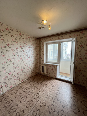 Продам трехкомнатную (3-комн.) квартиру, Черникова ул, 22, Волгодонск г