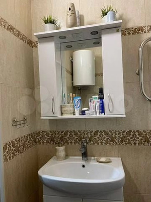 Продам трехкомнатную (3-комн.) квартиру, Белорусский проезд, 8и, Анапа г