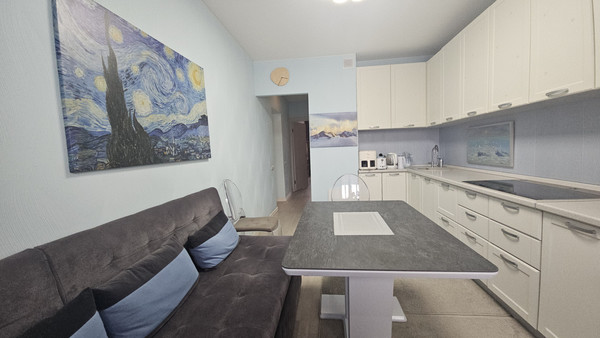 Продам двухкомнатную (2-комн.) квартиру, Адмирала Лазарева ул, 42к1, Москва г