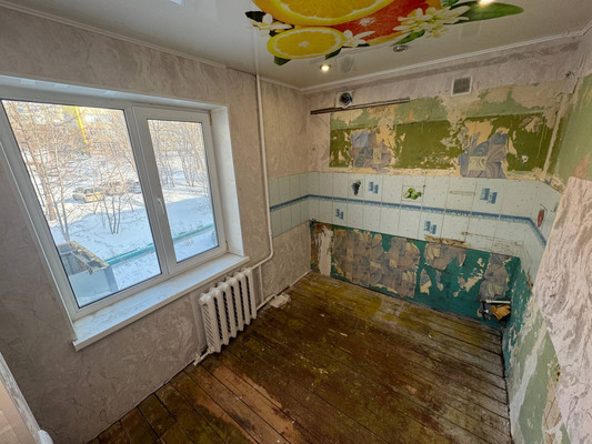 Продам двухкомнатную (2-комн.) квартиру, Октябрьский пр-кт, 16, Амурск г