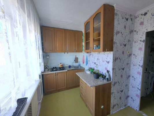 Продам однокомнатную (1-комн.) квартиру, Орджоникидзе ул, 9кб, Геленджик г