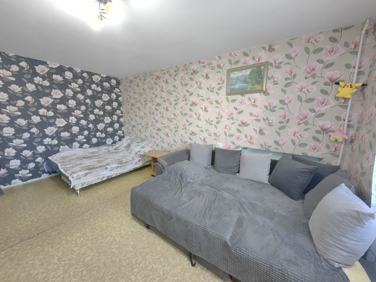 Продам однокомнатную (1-комн.) квартиру, Орджоникидзе ул, 9кб, Геленджик г