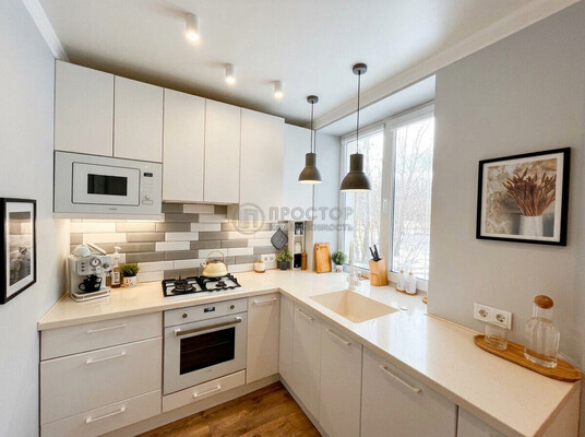 Продам двухкомнатную (2-комн.) квартиру, Угловой пер, 21, Москва г