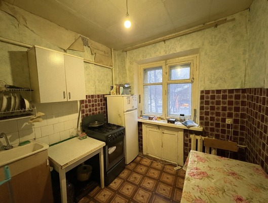 Продам двухкомнатную (2-комн.) квартиру, Пионерская ул, 20/7, Бородино д