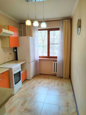 Продам трехкомнатную (3-комн.) квартиру, Зорге ул, 27/4, Ростов-на-Дону г