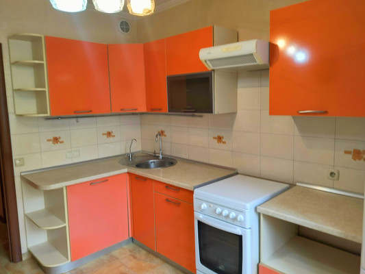 Продам трехкомнатную (3-комн.) квартиру, Зорге ул, 27/4, Ростов-на-Дону г