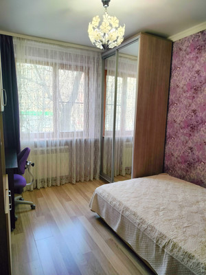 Продам трехкомнатную (3-комн.) квартиру, Зорге ул, 27/4, Ростов-на-Дону г