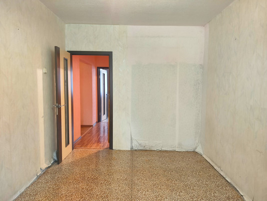 Продам трехкомнатную (3-комн.) квартиру, Зорге ул, 27/4, Ростов-на-Дону г