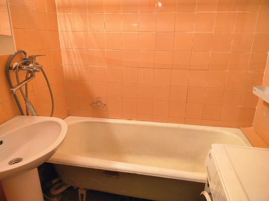 Продам трехкомнатную (3-комн.) квартиру, Зорге ул, 27/4, Ростов-на-Дону г