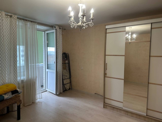 Сдам однокомнатную (1-комн.) квартиру, Бакинская ул, 13, Москва г