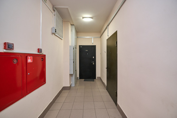 Продам однокомнатную (1-комн.) квартиру, Ягодная ул, 8к3, Москва г