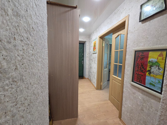 Продам двухкомнатную (2-комн.) квартиру, Нахимовская ул, 35, Находка г