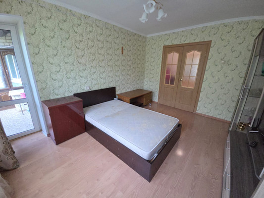 Продам двухкомнатную (2-комн.) квартиру, Нахимовская ул, 35, Находка г