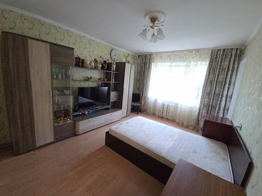 Продам двухкомнатную (2-комн.) квартиру, Нахимовская ул, 35, Находка г