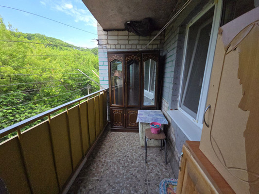 Продам двухкомнатную (2-комн.) квартиру, Нахимовская ул, 35, Находка г