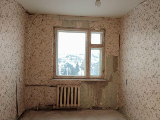 Продам трехкомнатную (3-комн.) квартиру, Молодежная ул, 17, Савино д
