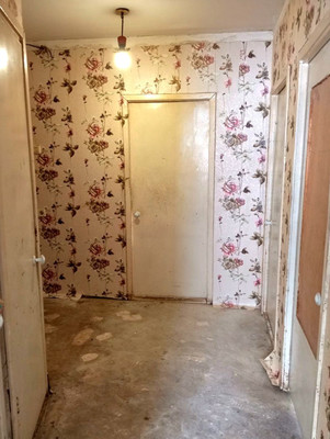 Продам трехкомнатную (3-комн.) квартиру, Молодежная ул, 17, Савино д