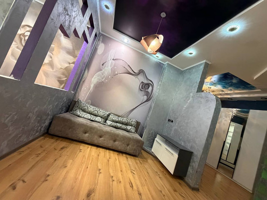 Продам двухкомнатную (2-комн.) квартиру, Пионерская ул, 8, Комсомольск-на-Амуре г