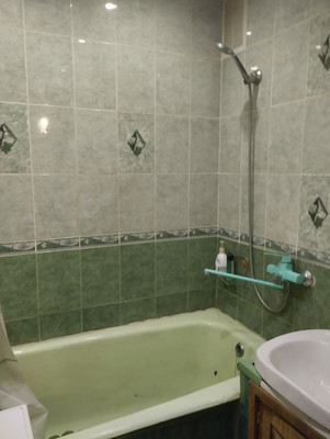 Продам многокомнатную квартиру, Маршала Кошевого ул, 68, Волгодонск г