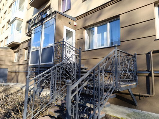 Сдам коммерческое помещение 98,4 м2, Серпуховская ул, 37-41А, Калининград г