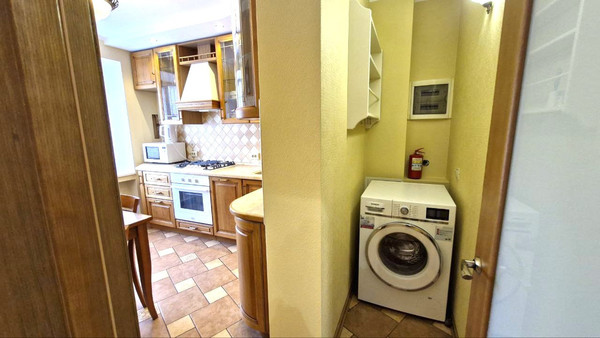 Продам трехкомнатную (3-комн.) квартиру, Октябрьский пр-кт, 21кА, Подольск г