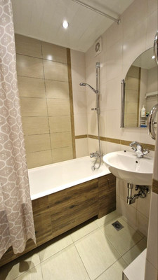 Продам трехкомнатную (3-комн.) квартиру, Октябрьский пр-кт, 21кА, Подольск г