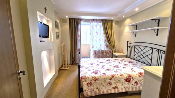 Продам трехкомнатную (3-комн.) квартиру, Октябрьский пр-кт, 21кА, Подольск г