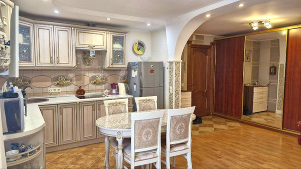 Продам двухкомнатную (2-комн.) квартиру, Советская (Климовск мкр.) ул, 10, Подольск г