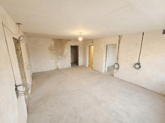 Продам трехкомнатную (3-комн.) квартиру, Куникова ул, 94, Новороссийск г