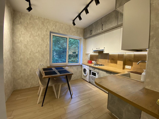 Продам двухкомнатную (2-комн.) квартиру, К.Маркса ул, 128, Калининград г