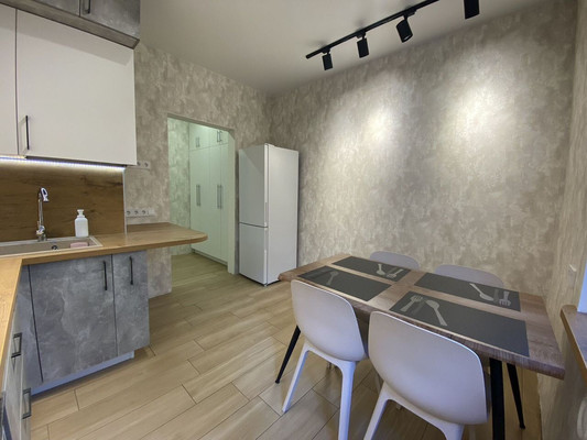 Продам двухкомнатную (2-комн.) квартиру, К.Маркса ул, 128, Калининград г