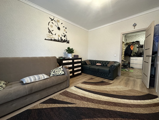 Продам трехкомнатную (3-комн.) квартиру, Дмитровская ул, 3, Базарово д