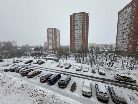 Продам трехкомнатную (3-комн.) квартиру, Дмитровская ул, 3, Базарово д