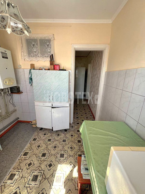 Продам трехкомнатную (3-комн.) квартиру, Чапаева ул, 12, Каневская ст-ца