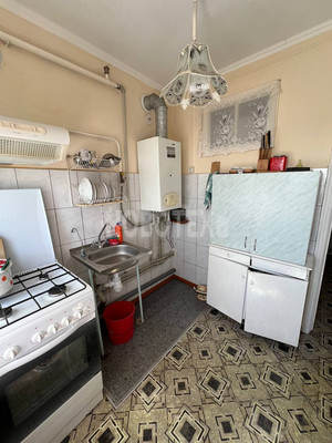 Продам трехкомнатную (3-комн.) квартиру, Чапаева ул, 12, Каневская ст-ца