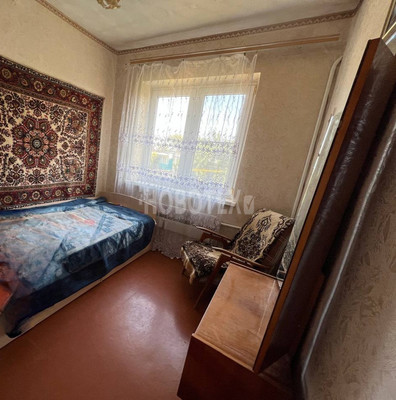 Продам трехкомнатную (3-комн.) квартиру, Чапаева ул, 12, Каневская ст-ца