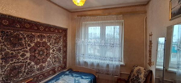 Продам трехкомнатную (3-комн.) квартиру, Чапаева ул, 12, Каневская ст-ца