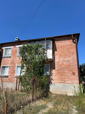 Продам трехкомнатную (3-комн.) квартиру, Чапаева ул, 12, Каневская ст-ца