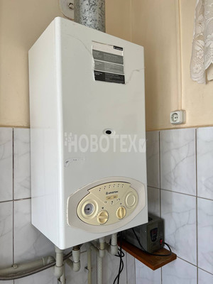 Продам трехкомнатную (3-комн.) квартиру, Чапаева ул, 12, Каневская ст-ца