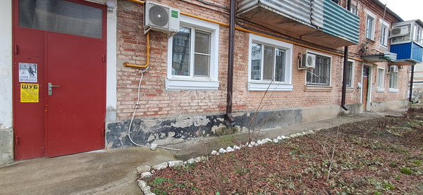 Продам трехкомнатную (3-комн.) квартиру, Чапаева ул, 12, Каневская ст-ца