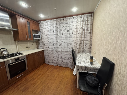 Сдам двухкомнатную (2-комн.) квартиру, Калинина ул, 9а, Ступино г