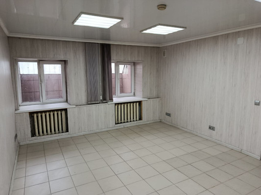 Сдам коммерческое помещение 86,9 м2, Александра Невского ул, 38, Симферополь г