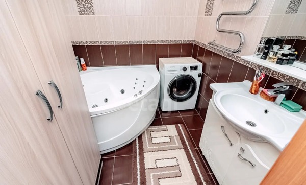 Продам двухкомнатную (2-комн.) квартиру, Объездная ул, 6, Ханты-Мансийск г