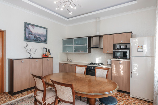 Продам дом, Колхозная ул, 8, Ханты-Мансийск г, 0 км от города