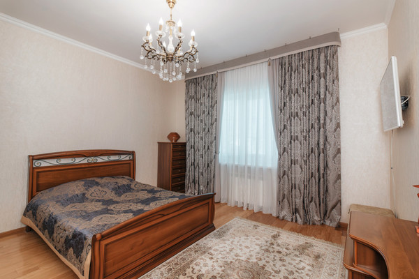 Продам дом, Колхозная ул, 8, Ханты-Мансийск г, 0 км от города