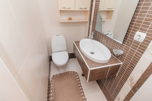 Продам дом, Колхозная ул, 8, Ханты-Мансийск г, 0 км от города