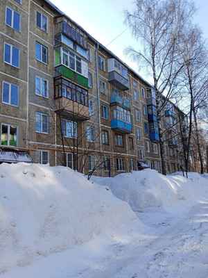 Продам двухкомнатную (2-комн.) квартиру, Рихарда Зорге ул, 8, Казань г